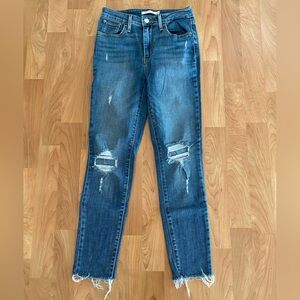 Levi’s 721 High Rise Skinny Jeans